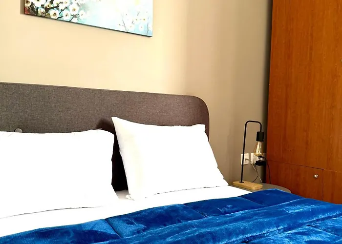 Sunny Apartment 1